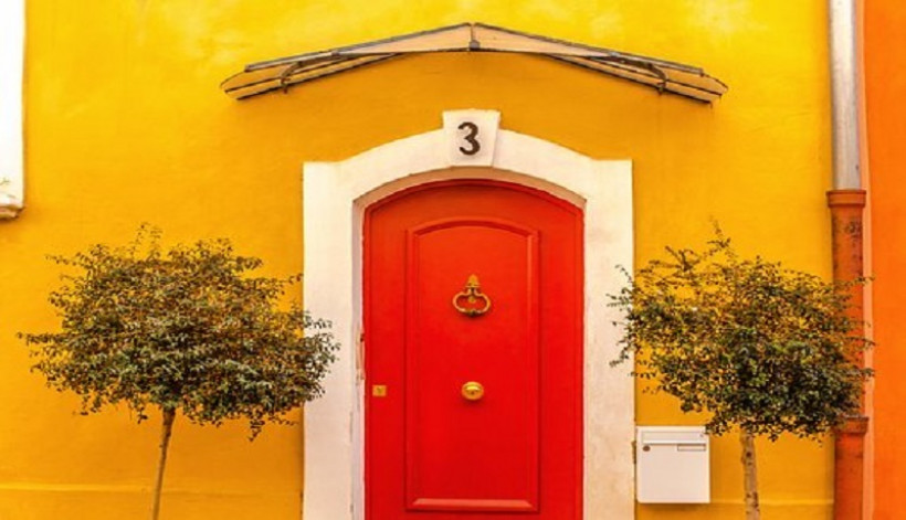 Simak 5 Rekomendasi Warna  Pintu  Rumah  Terbaik Menurut Fengsu